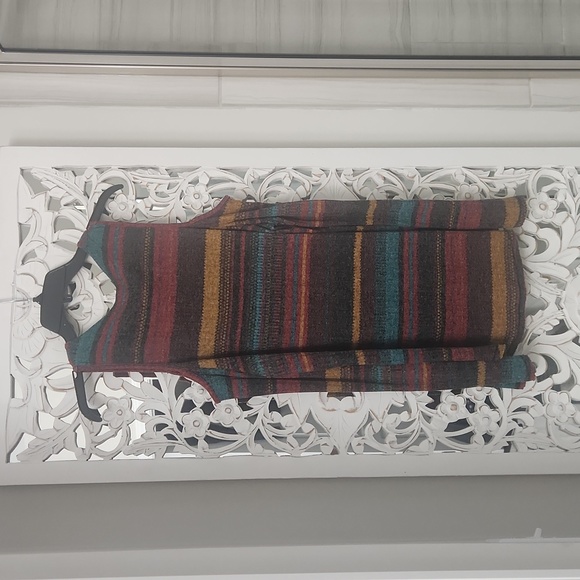 Elan open shoulder top - Picture 2 of 5